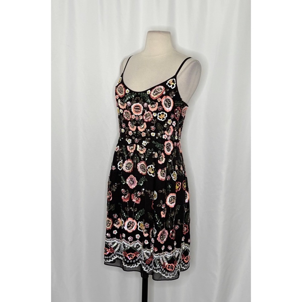 NEEDLE & THREAD Black Sequin Embellished Dress Beaded Party Special Occasion 8 - Picture 6 of 14